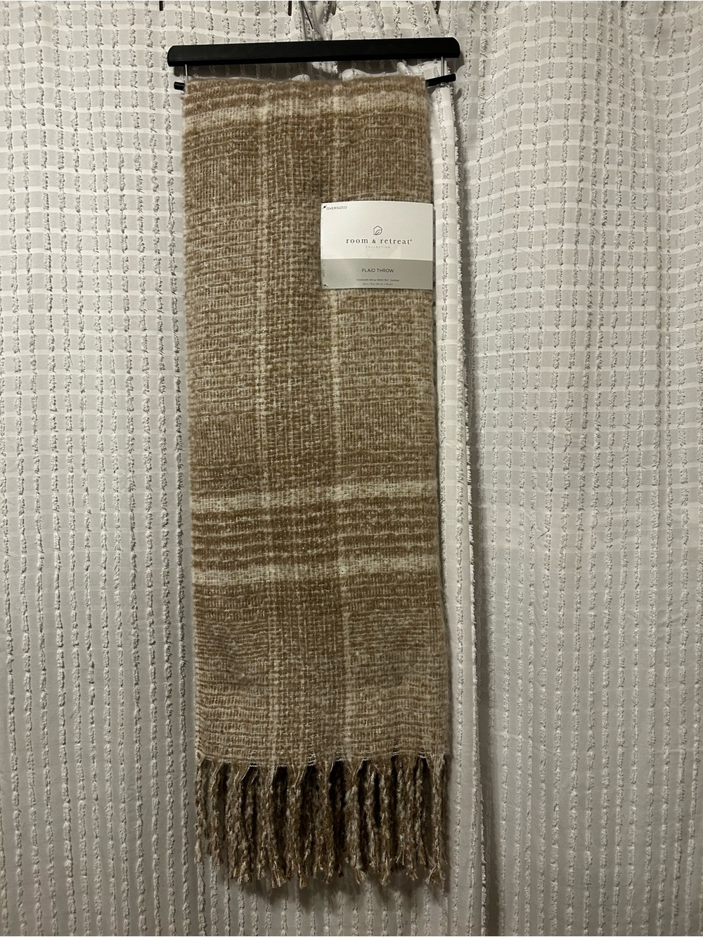 Room & Retreat Oversized Plaid Throw Blanket Tan Neutral Fringe 50x70 NEW